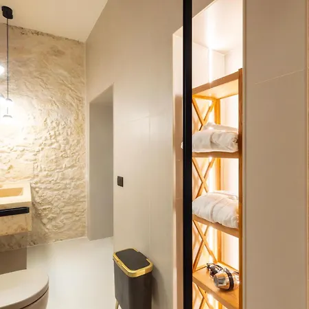 Πανσιόν Pedra Bianca Luxury 4*